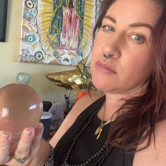 Meet your Posher, Jamie - Picture 2 of 4